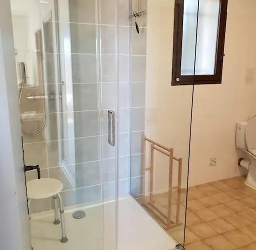 Résidence Lou Cigaloun - Ana Location * Gréoux-les-Bains